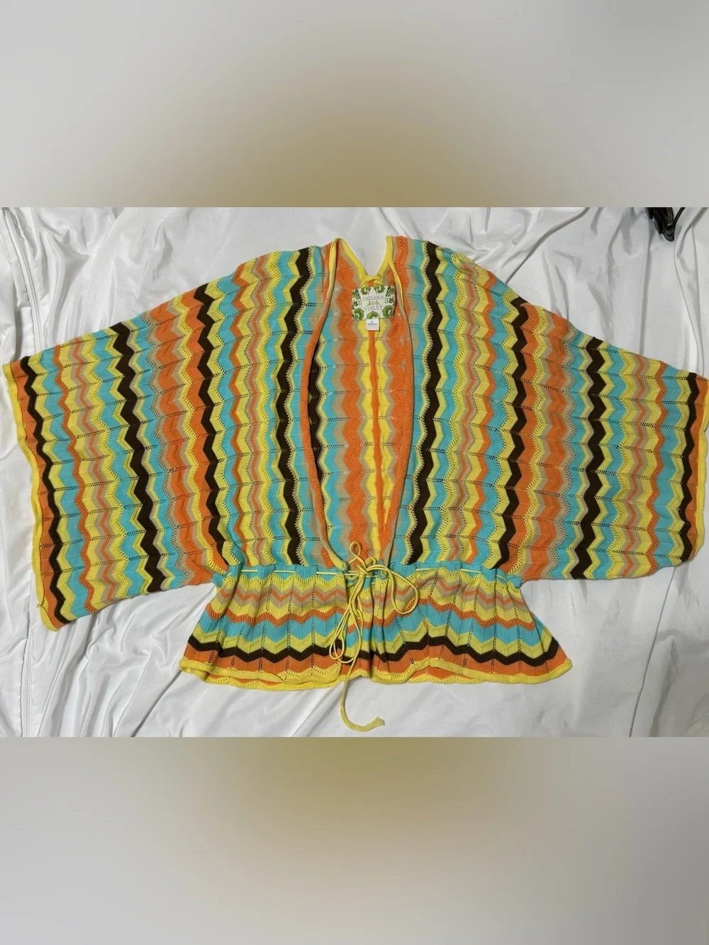 Chelsea & Violet kimono sleeve multi color zig zag pattern cotton sweater